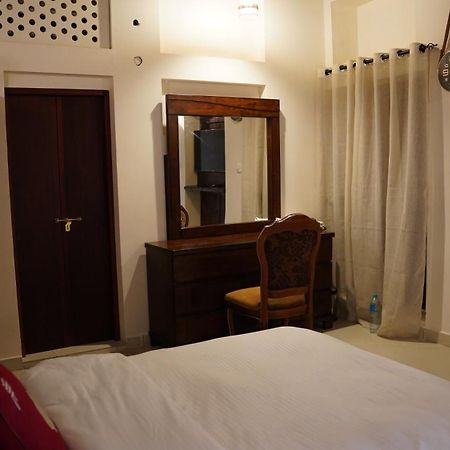Hyba Heritage Hotel Dubai Bagian luar foto