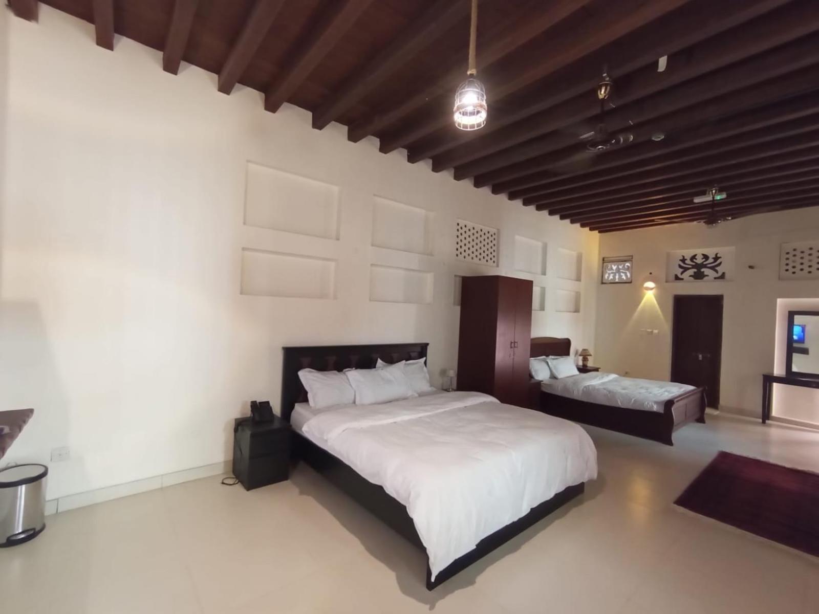 Hyba Heritage Hotel Dubai Bagian luar foto