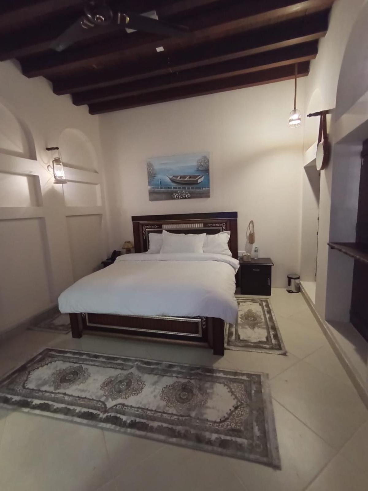 Hyba Heritage Hotel Dubai Bagian luar foto